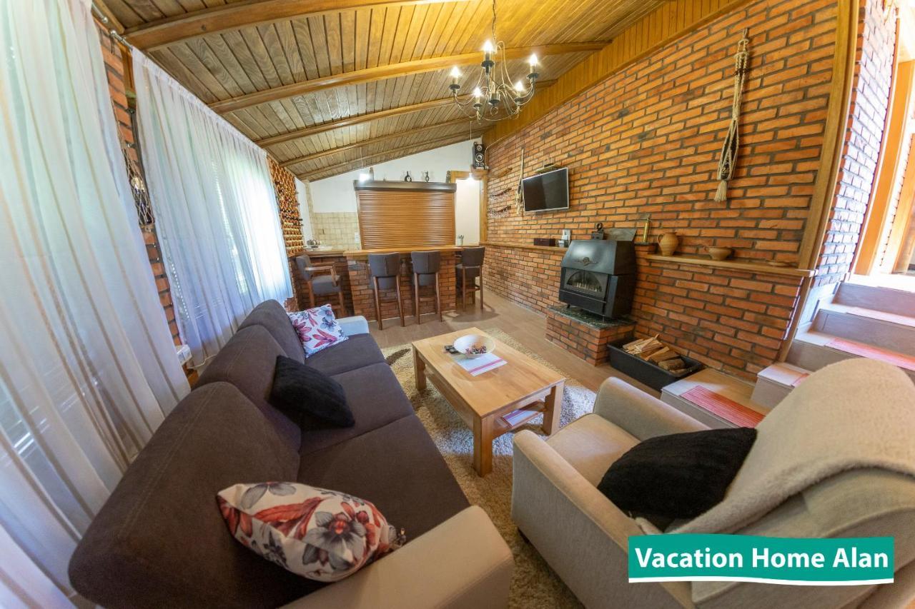 Vacation Home Alan 2 คูเลนวาคูฟ ภายนอก รูปภาพ