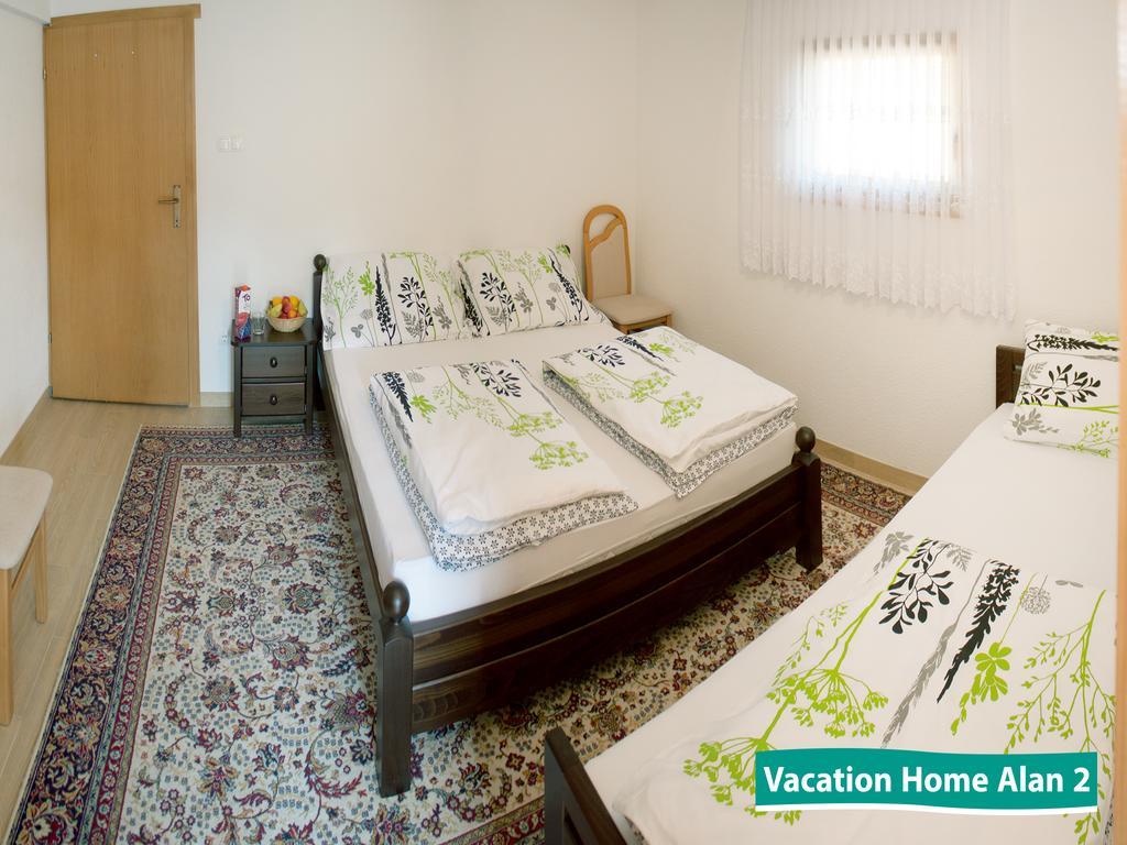 Vacation Home Alan 2 คูเลนวาคูฟ ภายนอก รูปภาพ