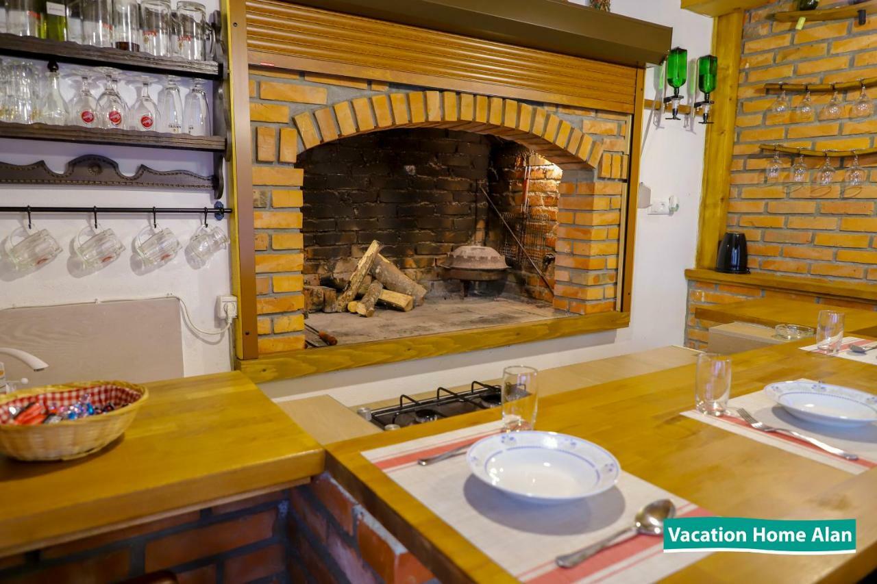 Vacation Home Alan 2 คูเลนวาคูฟ ภายนอก รูปภาพ